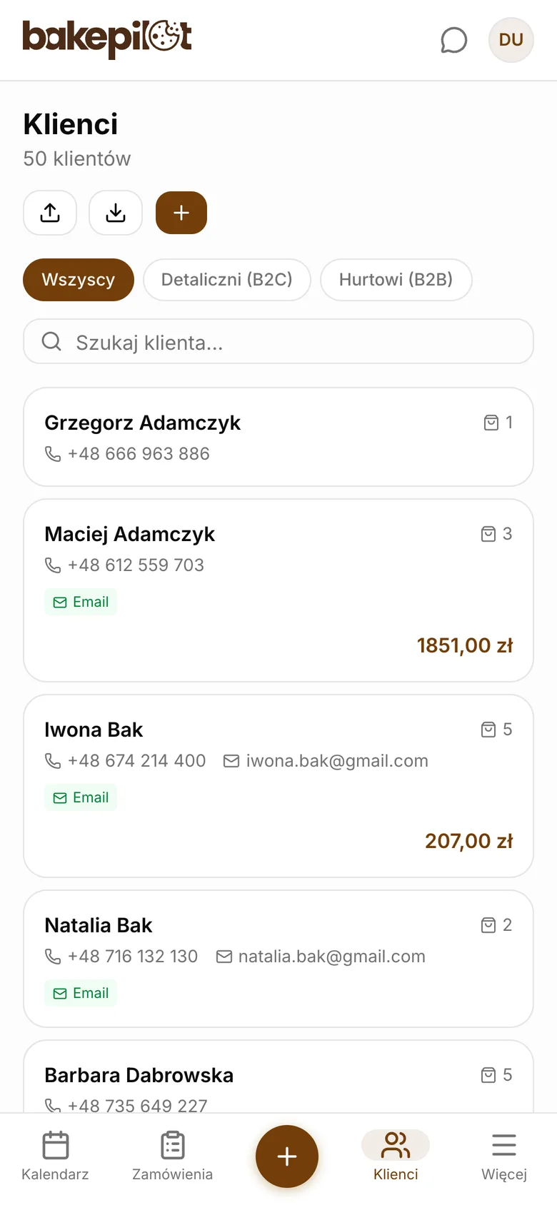 Lista klientów hurtowych piekarni w aplikacji na telefonie